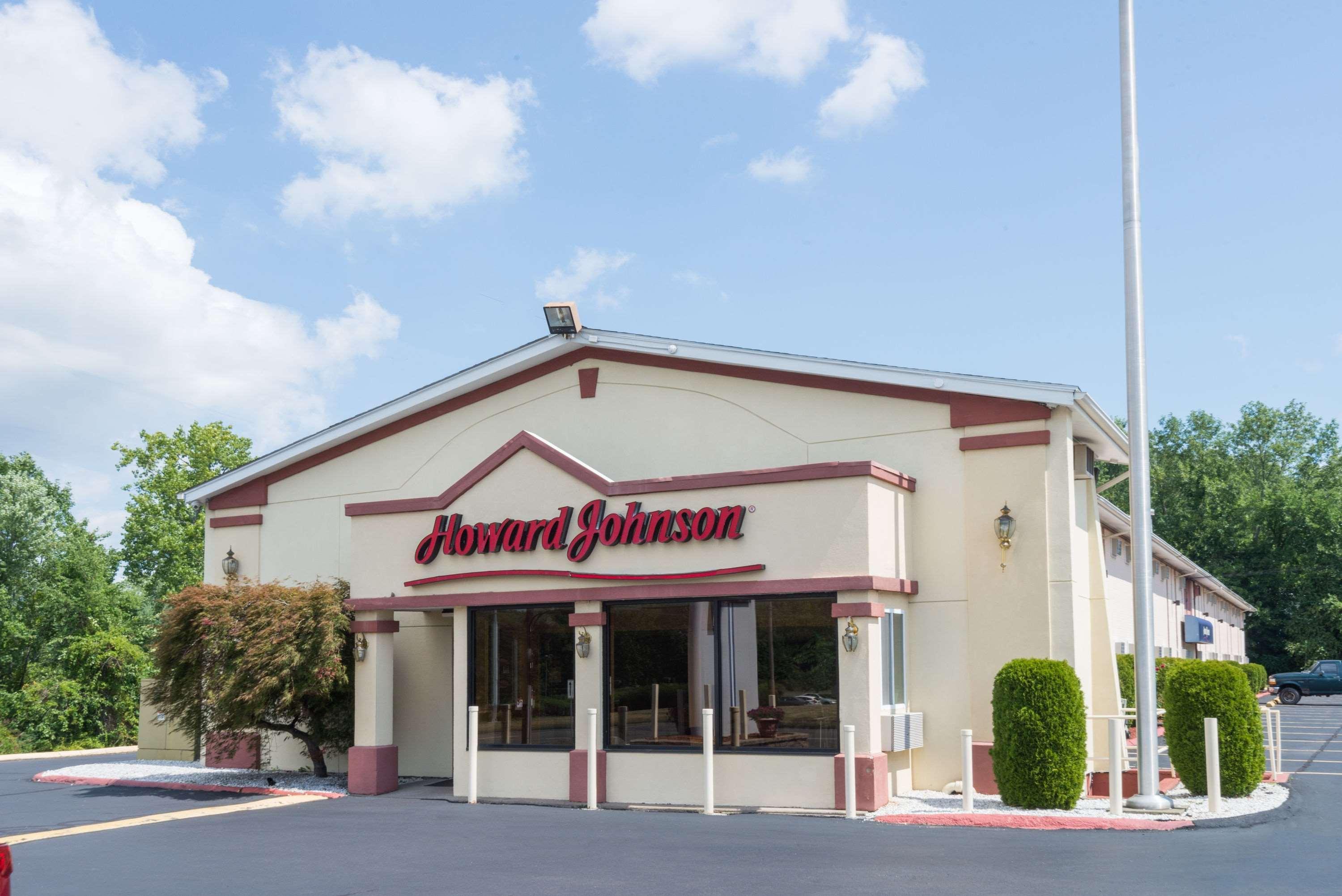 Howard Johnson By Wyndham Rocky Hill Exterior photo